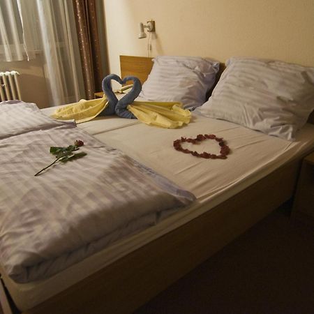 Intersport Hotel Stupava Quarto foto